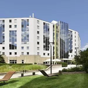 4* Szálloda Novina Suedwestpark